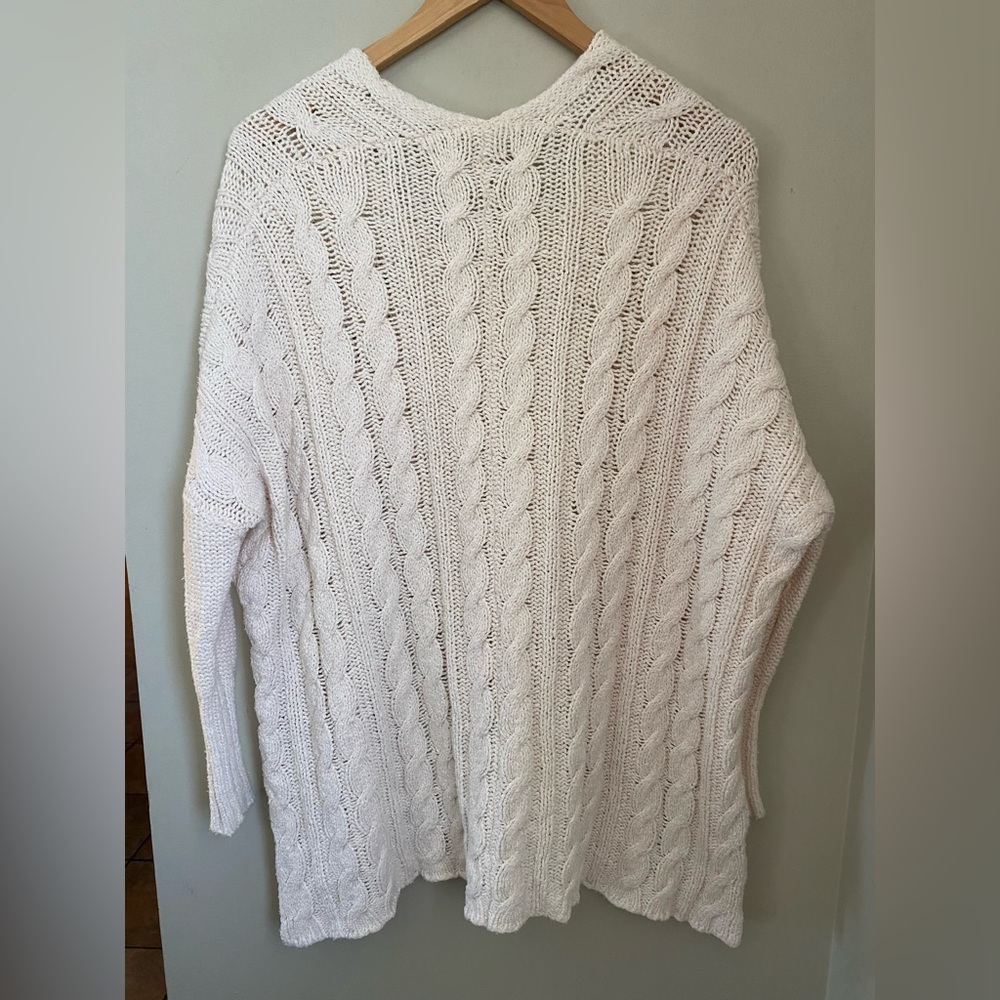 FREE PEOPLE Women’s Long Sleeve Easy Cable Knit V-Neck Sweater Size XS - Picture 4 of 10